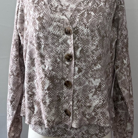 Ann Taylor Snakeskin Print Short Sleeve Sweater with V-Neck Cardigan Set Small - Picture 7 of 15